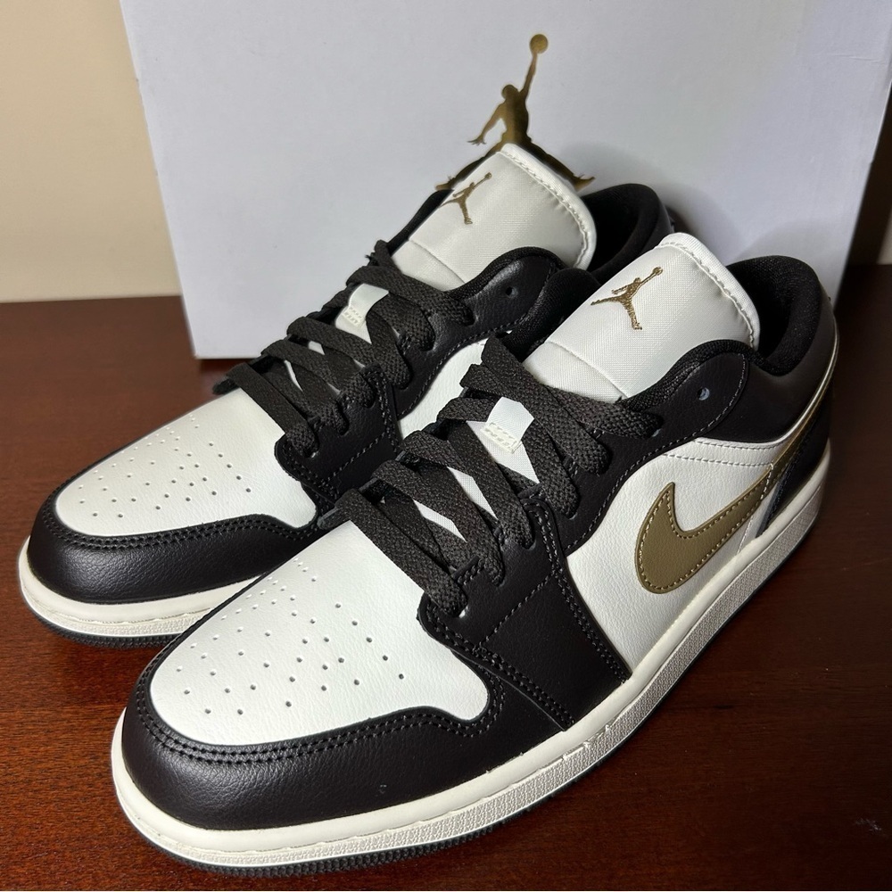 Nike Air Jordan 1 Low Shadow Brown (Size 9M / 10.5W) - Picture 12 of 16